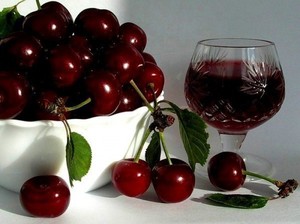 Сколько бродит вино из вишни