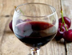 Как приготовить вино из вишни